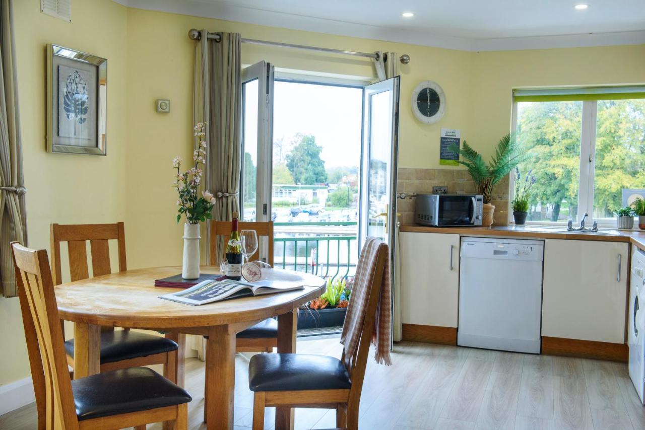 Waterfront Self Catering Houses Carrick on Shannon Eksteriør billede